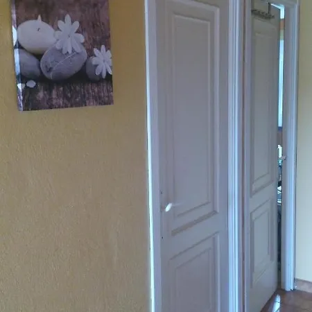 Апартаменты Precioso De Dos Hab. En Calan Bosch *